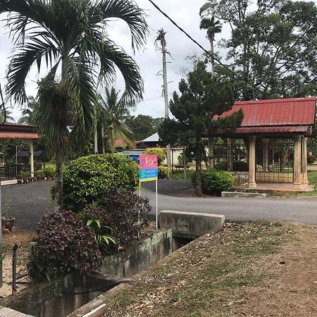 Opro S&S Homestay Pagoh Malay Only 무아르 외부 사진